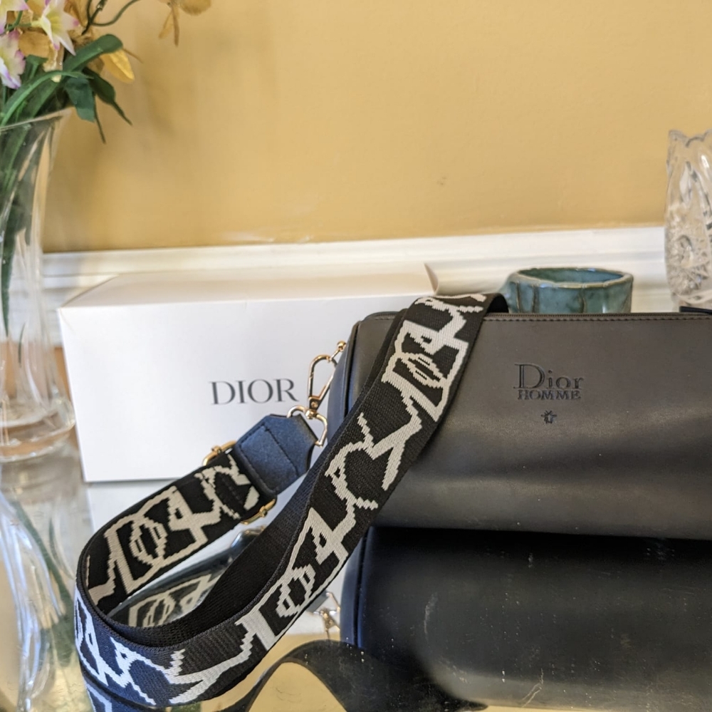 Dior Toiletry bag/ purse/ pouch/ cosmetic bag to crossbody bag - Picture 8 of 14